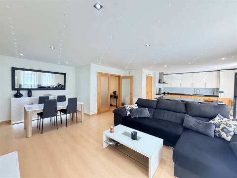 Apartamento T2 Venda em Olhão,Olhão