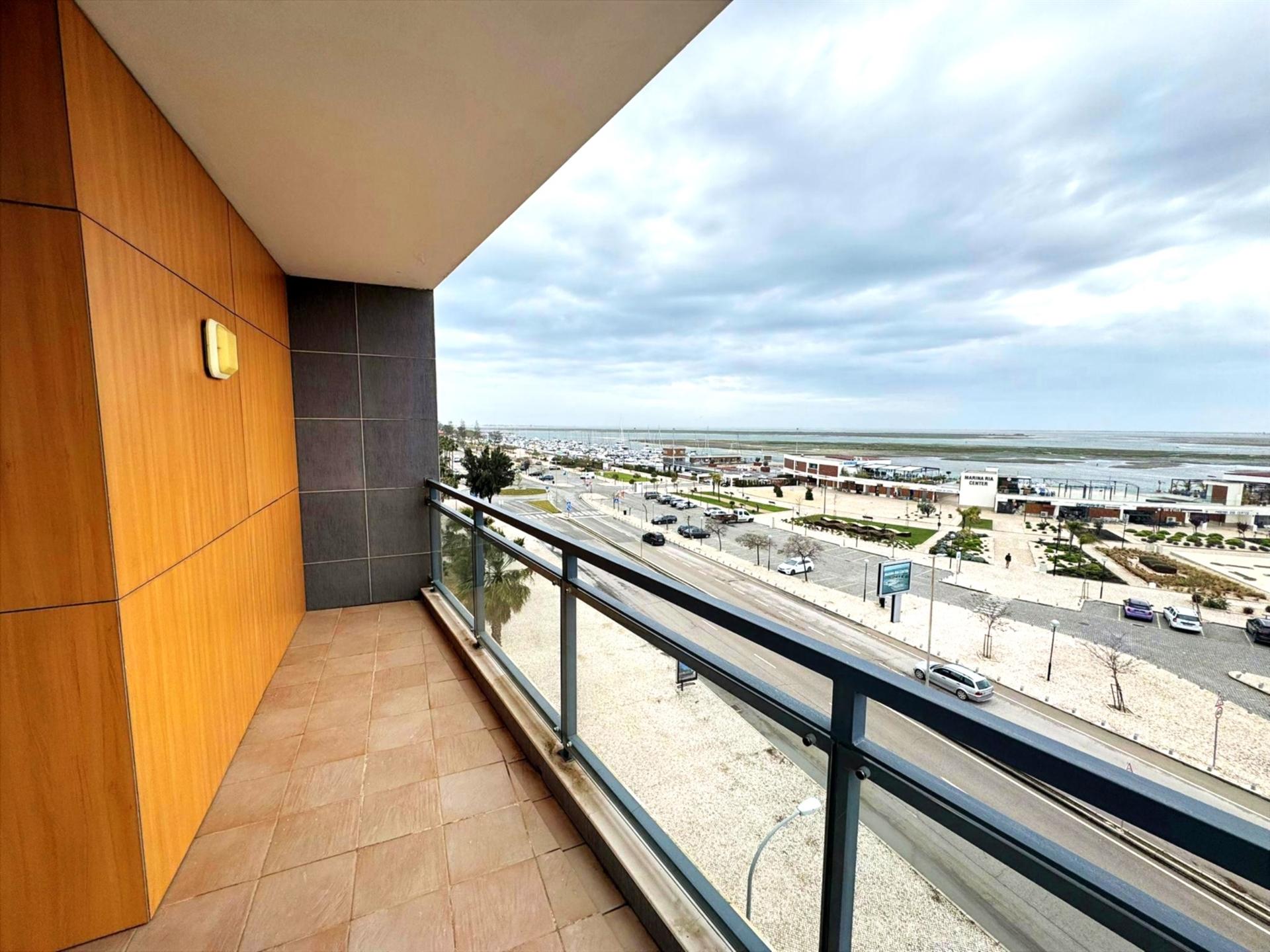 Apartamento T3 Venda em Olhão,Olhão