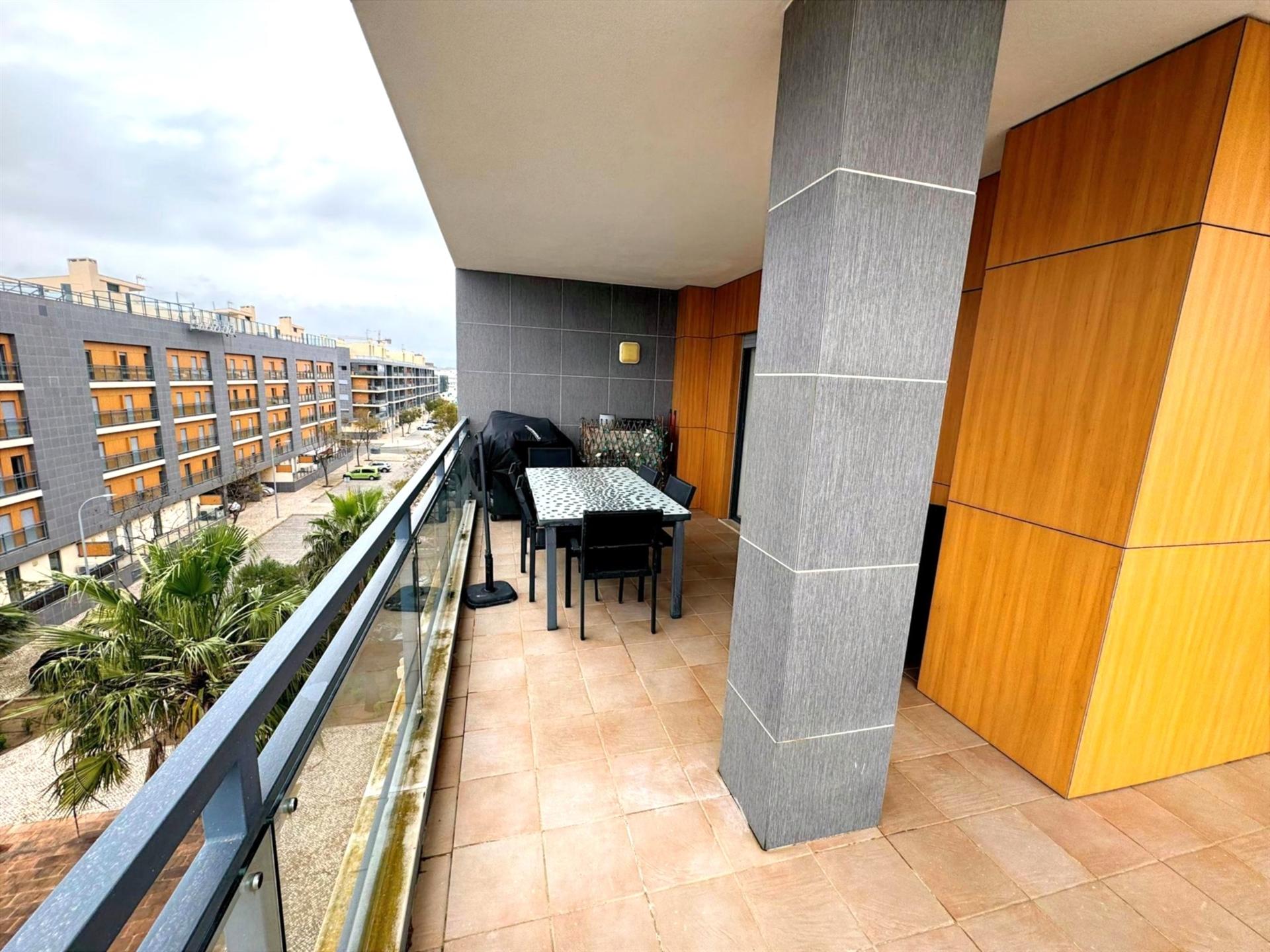 Apartamento T3 Venda em Olhão,Olhão