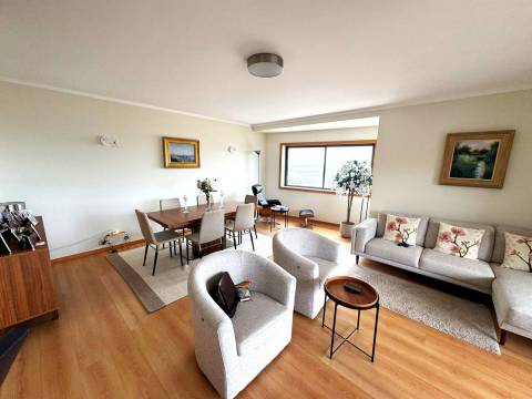 Apartamento T3 Venda em Olhão,Olhão