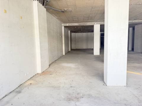 Loja  Venda em Faro (Sé e São Pedro),Faro