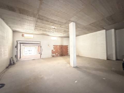 Loja  Venda em Faro (Sé e São Pedro),Faro