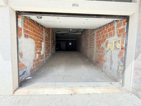 Loja  Venda em Faro (Sé e São Pedro),Faro