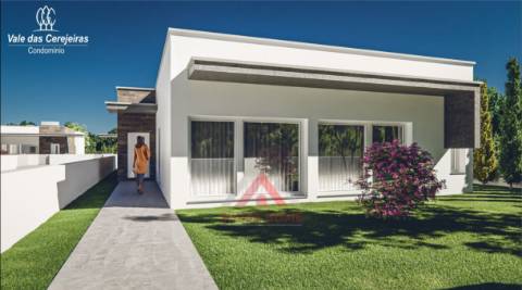 Moradia Rés-do-Chão T4