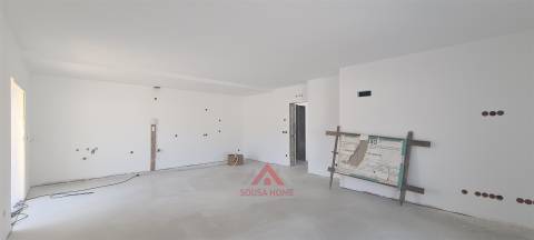 Moradia T3 - Rés-do-chão - Grande Jardim