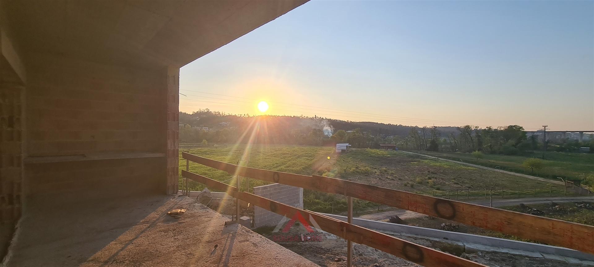 Moradia V3+1 - O Melhor Pôr do Sol