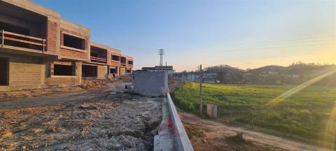 Moradia V3+1 - O Melhor Pôr do Sol