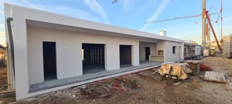 Moradia T4 Rés-do-Chão