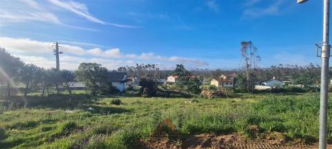 Moradia V3+1 - Jardim / Closet / Tranquilidade