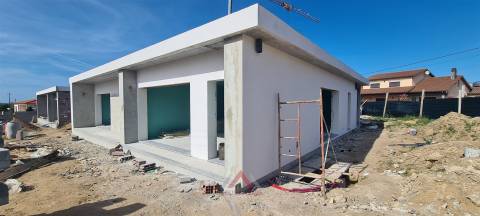 Moradia T3 Rés-do-Chão