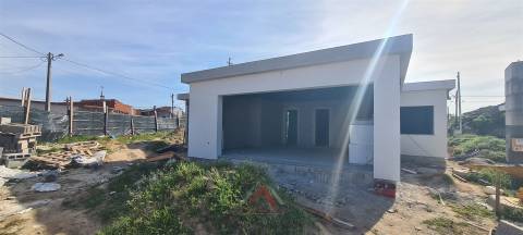 Moradia T3 Rés-do-Chão