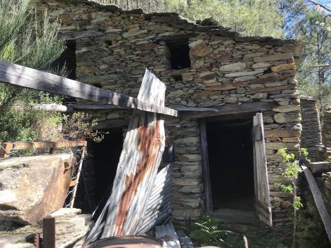 Quintinha  Venda em Vide e Cabeça,Seia