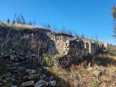 Quinta  Venda em Figueiró da Serra e Freixo da Serra,Gouveia