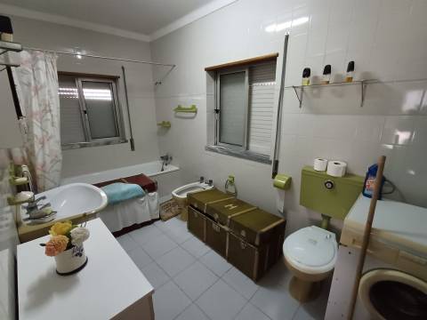 Moradia Isolada T3 Venda em Juncais, Vila Ruiva e Vila Soeiro do Chão,Fornos de Algodres