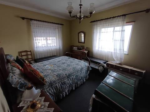 Moradia Isolada T3 Venda em Juncais, Vila Ruiva e Vila Soeiro do Chão,Fornos de Algodres