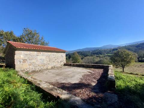 Quinta T0 Venda em Santiago,Seia