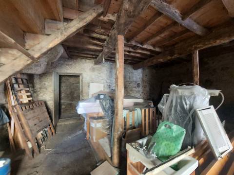 Moradia Geminada T3 Venda em Sabugueiro,Seia