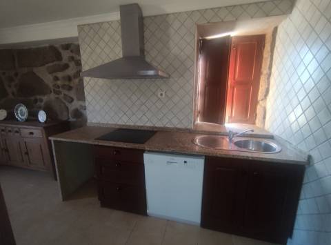 Moradia Isolada T4 Venda em Vila Cortês da Serra,Gouveia