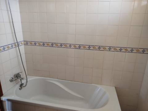 Moradia Isolada T4 Venda em Vila Cortês da Serra,Gouveia