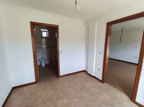 Moradia Isolada T4 Venda em Vila Cortês da Serra,Gouveia
