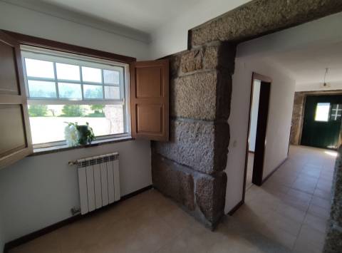 Moradia Isolada T4 Venda em Vila Cortês da Serra,Gouveia