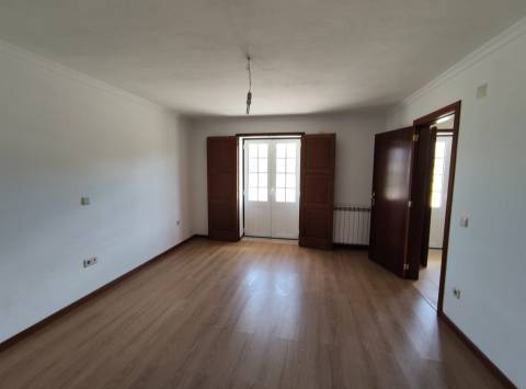 Moradia Isolada T4 Venda em Vila Cortês da Serra,Gouveia