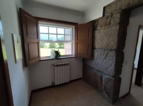 Moradia Isolada T4 Venda em Vila Cortês da Serra,Gouveia