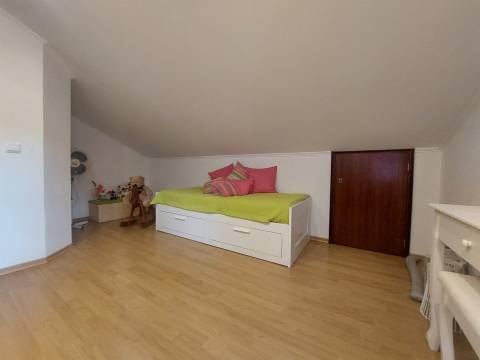 Moradia Isolada T5 Venda em Seia, São Romão e Lapa dos Dinheiros,Seia