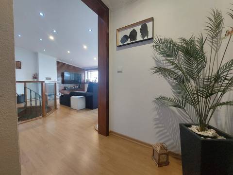 Moradia Isolada T5 Venda em Seia, São Romão e Lapa dos Dinheiros,Seia