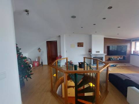 Moradia Isolada T5 Venda em Seia, São Romão e Lapa dos Dinheiros,Seia