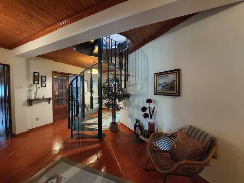 Moradia Isolada T5 Venda em Seia, São Romão e Lapa dos Dinheiros,Seia