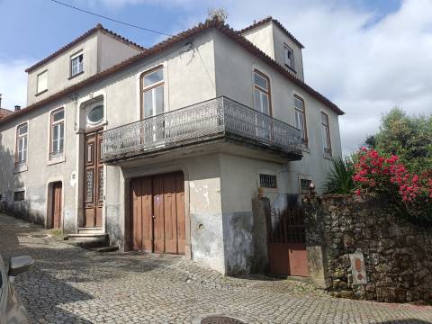 Moradia T9 Venda em Santa Marinha e São Martinho,Seia