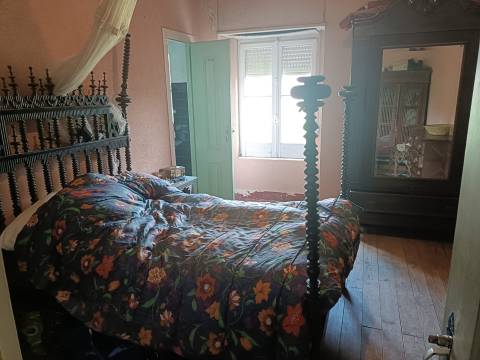 Moradia T9 Venda em Santa Marinha e São Martinho,Seia