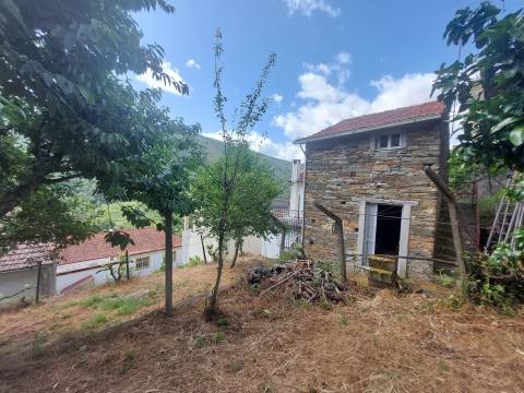 Moradia Geminada T2 Venda em Vide e Cabeça,Seia