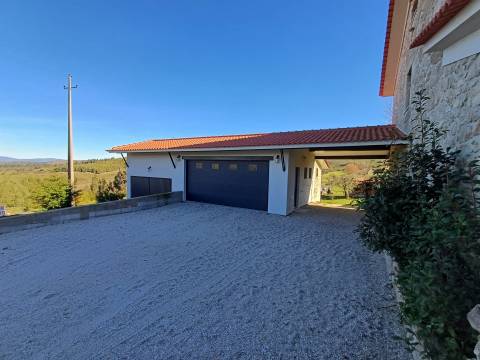 Quinta T4 Venda em Figueiró da Serra e Freixo da Serra,Gouveia