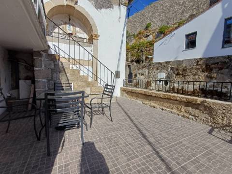 Moradia T4 Venda em Celorico (São Pedro e Santa Maria) e Vila Boa do Mondego,Celorico da Beira