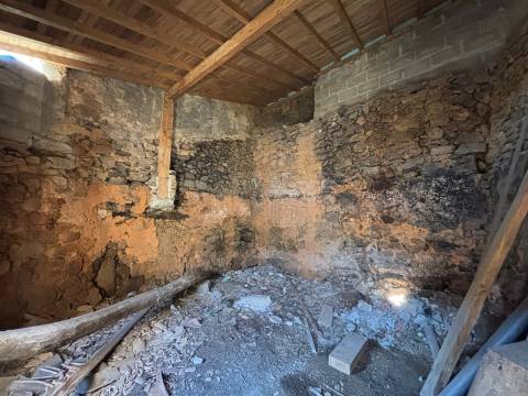 Moradia para Restaurar T0 Venda em Sameice e Santa Eulália,Seia