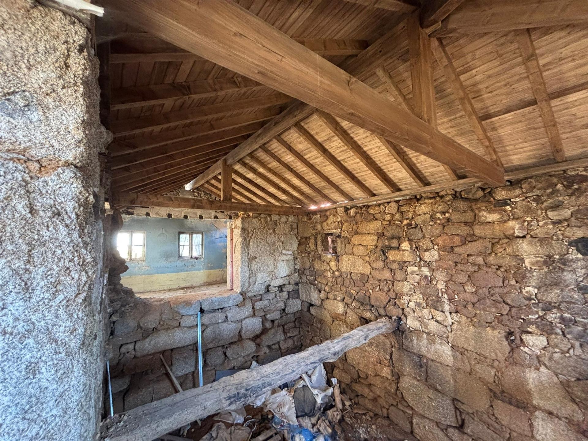 Moradia para Restaurar T0 Venda em Sameice e Santa Eulália,Seia