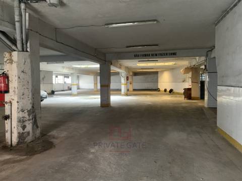 Loja  Venda em Cedofeita, Santo Ildefonso, Sé, Miragaia, São Nicolau e Vitória,Porto