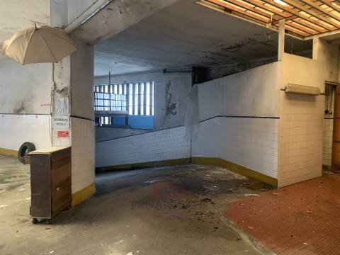 Loja  Venda em Cedofeita, Santo Ildefonso, Sé, Miragaia, São Nicolau e Vitória,Porto