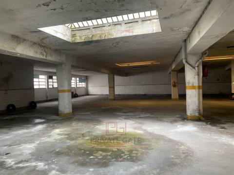 Loja  Venda em Cedofeita, Santo Ildefonso, Sé, Miragaia, São Nicolau e Vitória,Porto