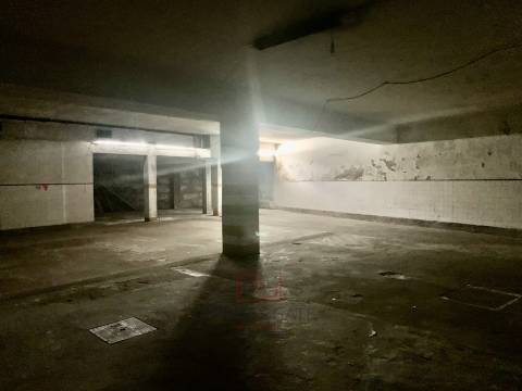 Loja  Venda em Cedofeita, Santo Ildefonso, Sé, Miragaia, São Nicolau e Vitória,Porto