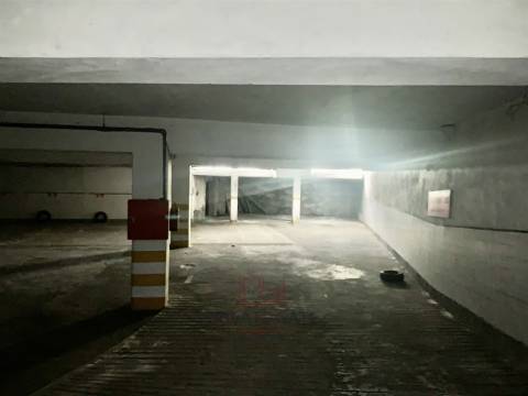 Loja  Venda em Cedofeita, Santo Ildefonso, Sé, Miragaia, São Nicolau e Vitória,Porto