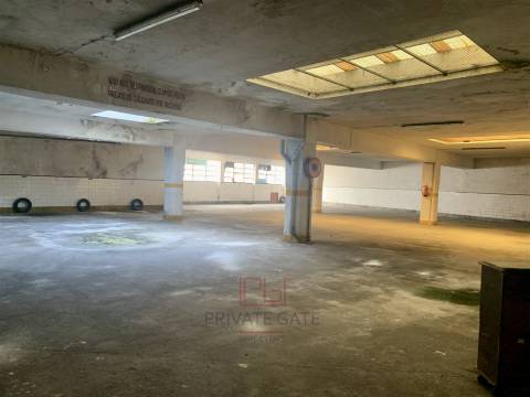 Loja  Venda em Cedofeita, Santo Ildefonso, Sé, Miragaia, São Nicolau e Vitória,Porto