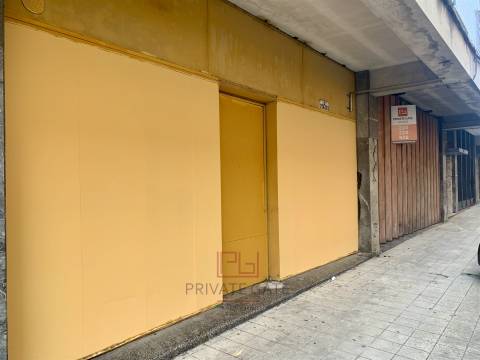 Loja  Venda em Cedofeita, Santo Ildefonso, Sé, Miragaia, São Nicolau e Vitória,Porto