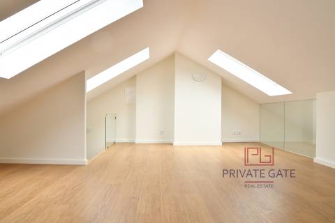 Apartamento T2+1 DUPLEX Arrendamento em Bonfim,Porto