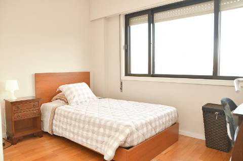 Apartamento T3 Arrendamento em Aldoar, Foz do Douro e Nevogilde,Porto