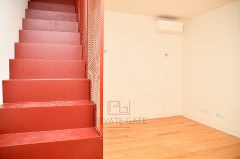 Apartamento T2 DUPLEX Venda em Cedofeita, Santo Ildefonso, Sé, Miragaia, São Nicolau e Vitória,Porto