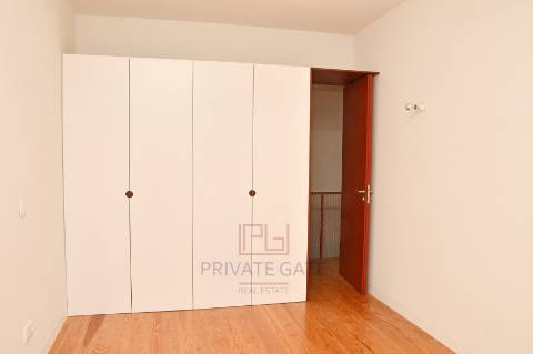 Apartamento T2 DUPLEX Venda em Cedofeita, Santo Ildefonso, Sé, Miragaia, São Nicolau e Vitória,Porto