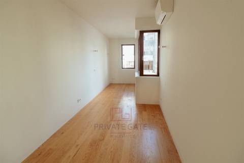 Apartamento T2 DUPLEX Venda em Cedofeita, Santo Ildefonso, Sé, Miragaia, São Nicolau e Vitória,Porto